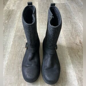 Ugg Watwerproof Fleece lined Boots, Size 9.5